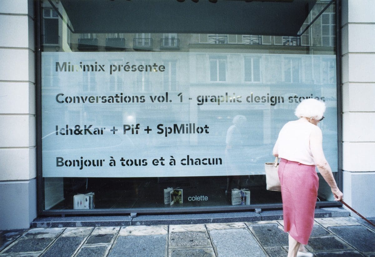 Vitrine du concept store colette pour le lancement du livre Conversation avec IchetKar Pif et Sp millot 