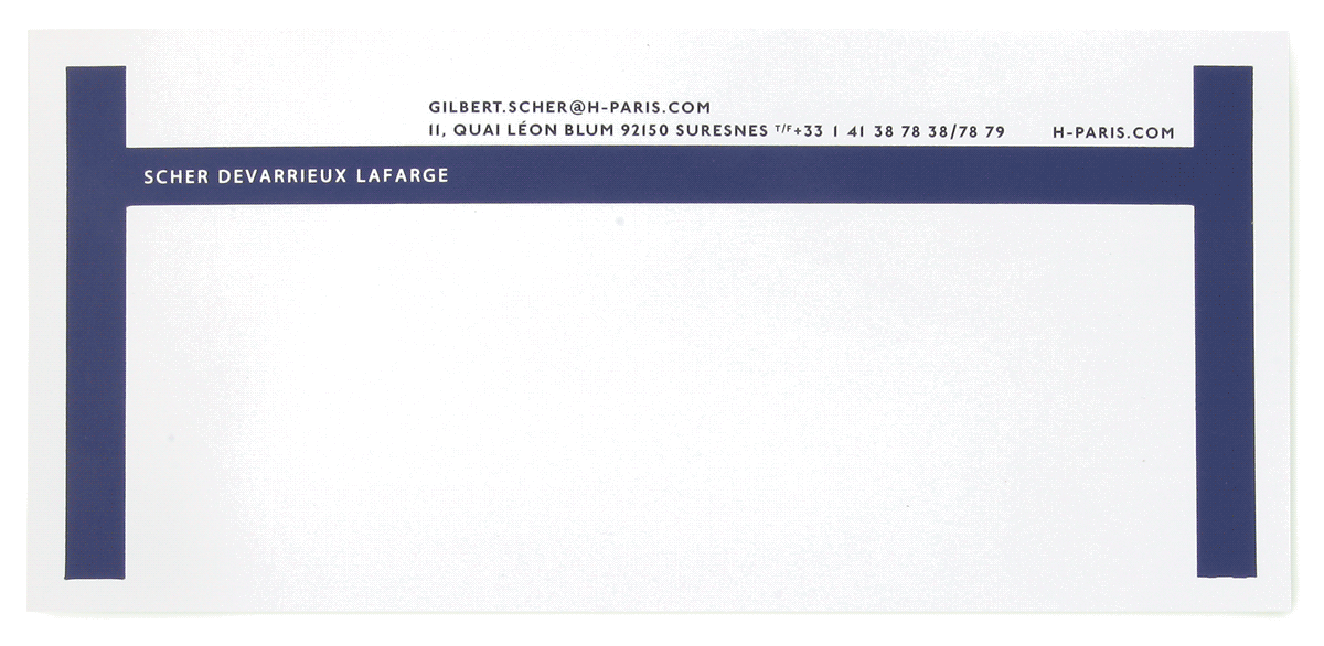 Les enveloppes de la nouvelle identité visuelle du groupe Havas, H comme hypribe également, le H s'adapte au support