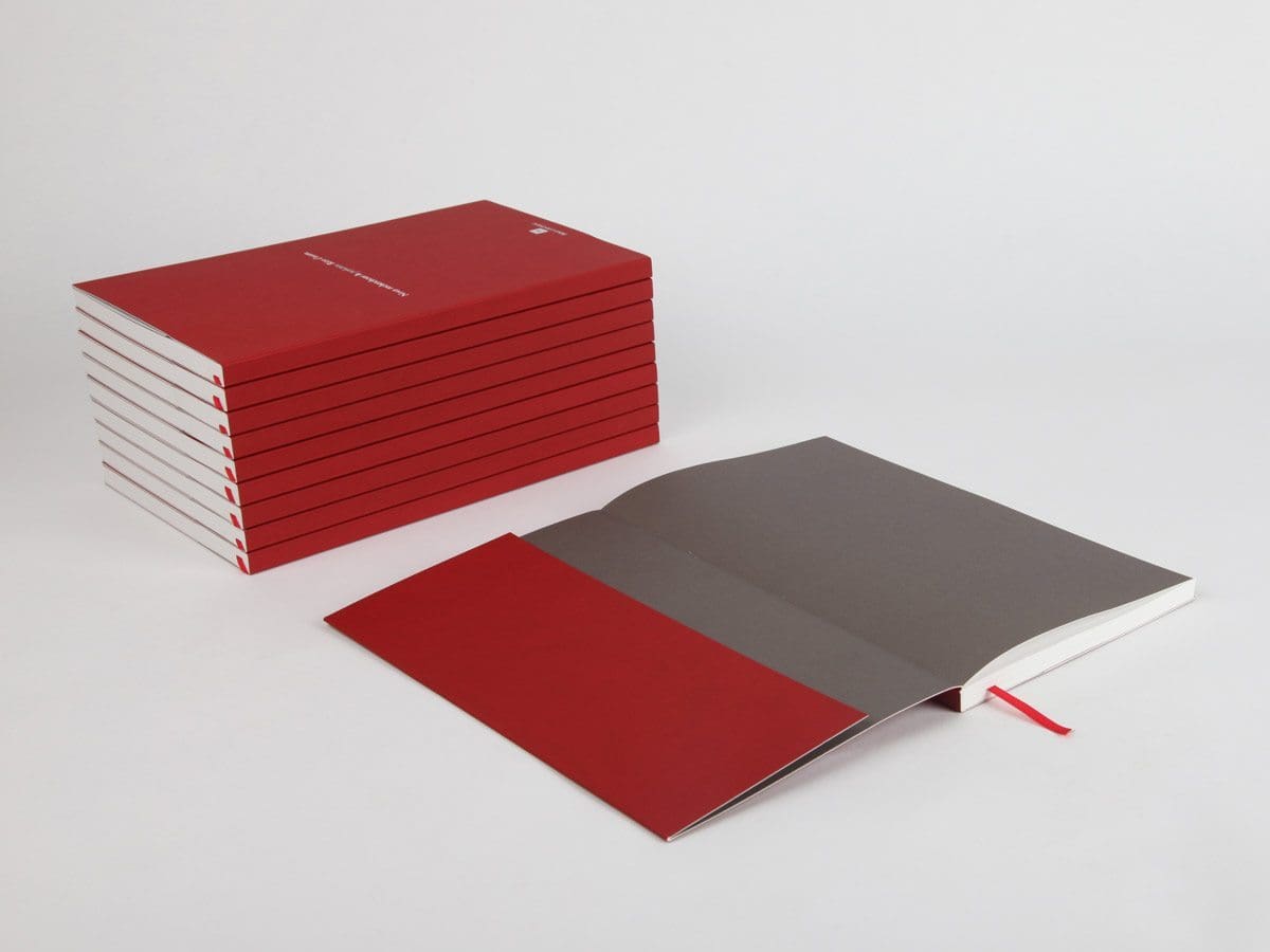 carnet sur mesure Rémy Cointreau garde grise 