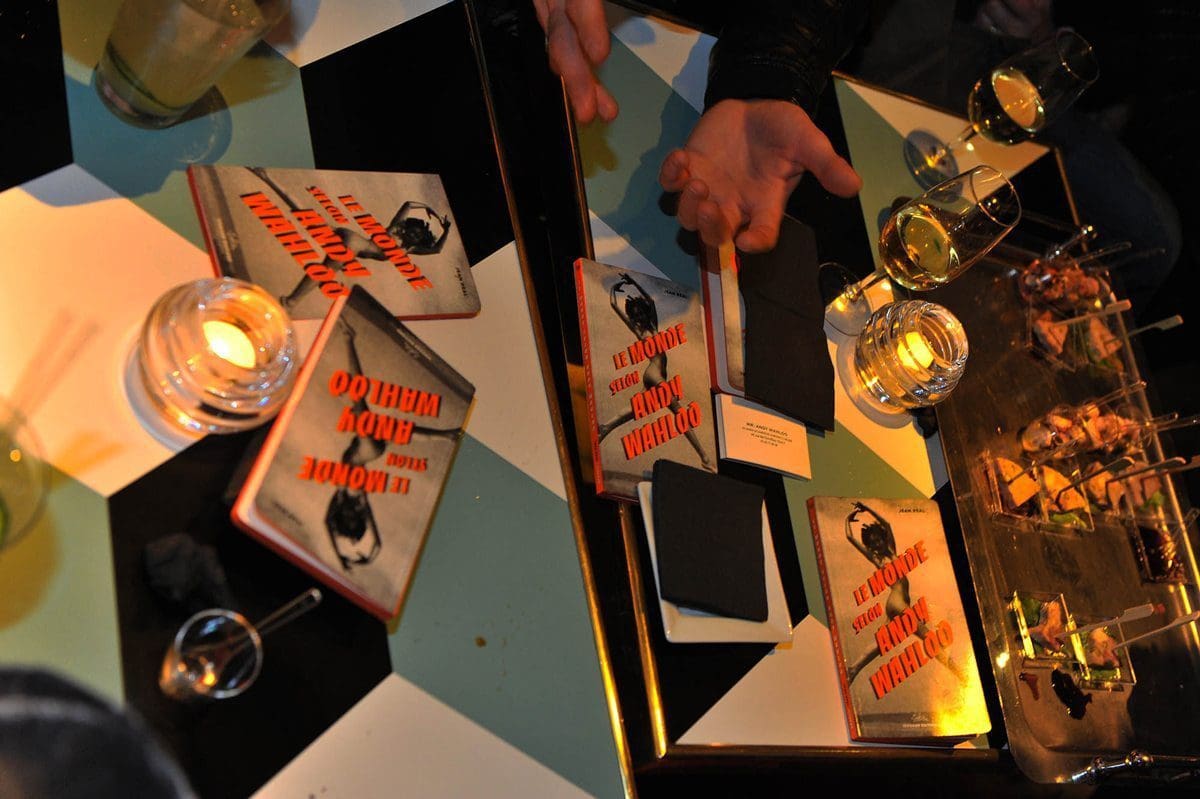 Soirée de lancement du roman "Le monde selon Andy wahloo", au bar Andy Wahloo à Paris.