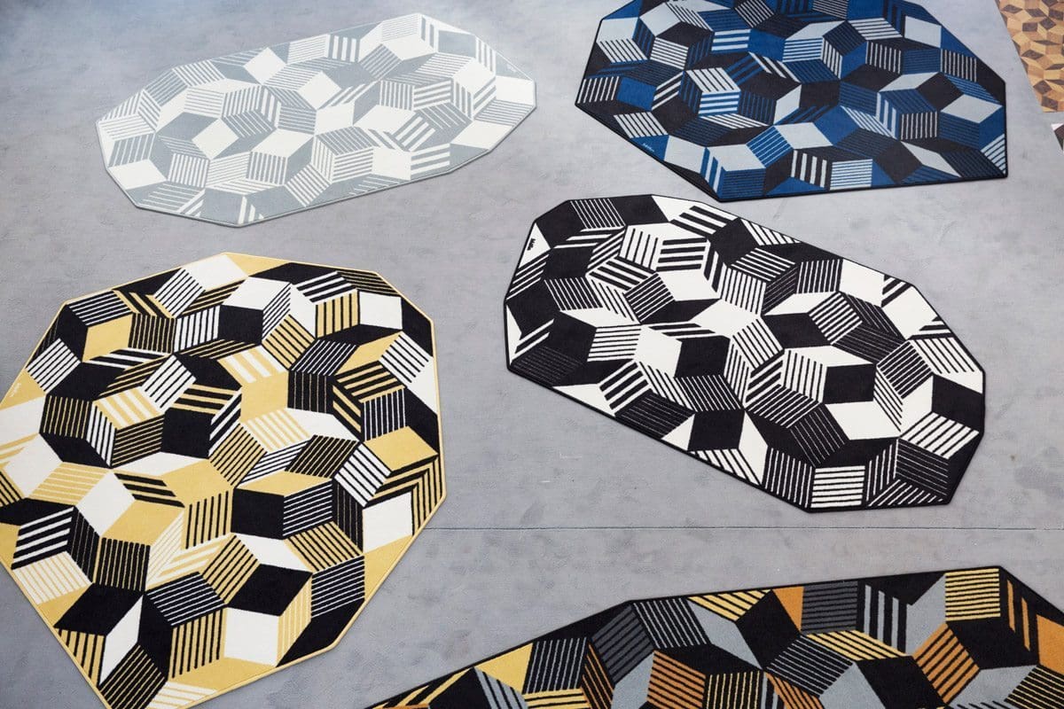 Exposition Penrose Project, Ich&Kar - Bazartherapy, Paris Design Week 2015, tapis graphiques et géométrique au contours irréguliers
