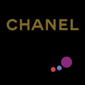 Ich&Kar illustre la collection de bijoux de Chanel comme une ôde à la couleur chatoyante des pierre, un travail minimaliste et pop, élégant.