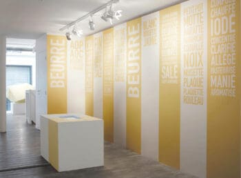 Papier peint beurre, Ich&Kar et ses acolytes présentent le beurre dans toutes ses expressions à l'occasion de l'exposition Beurre Beurre Beurre à la Milk Factory