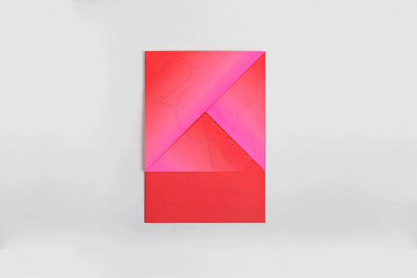 Animation du pliage de la carte de vœux des arts décoratifs 2013, design Ich&Kar