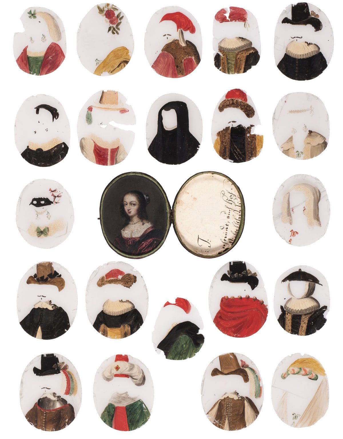 arts decoratifs medaillon portrait à transformation et ses micas