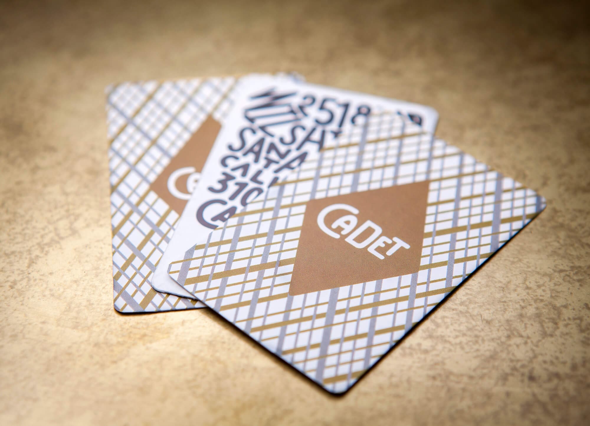 Les cartes de visites du restaurant Cadet, carte jouer sur un concept d'IchetKar