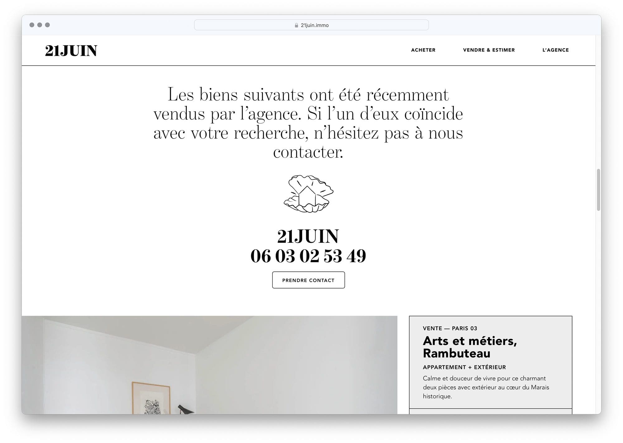 Le site de l'agence immobilière 21 juin est ponctué de texte, accompagné d'illustration humoristique, une maison en forme de perle rare dans une coquille