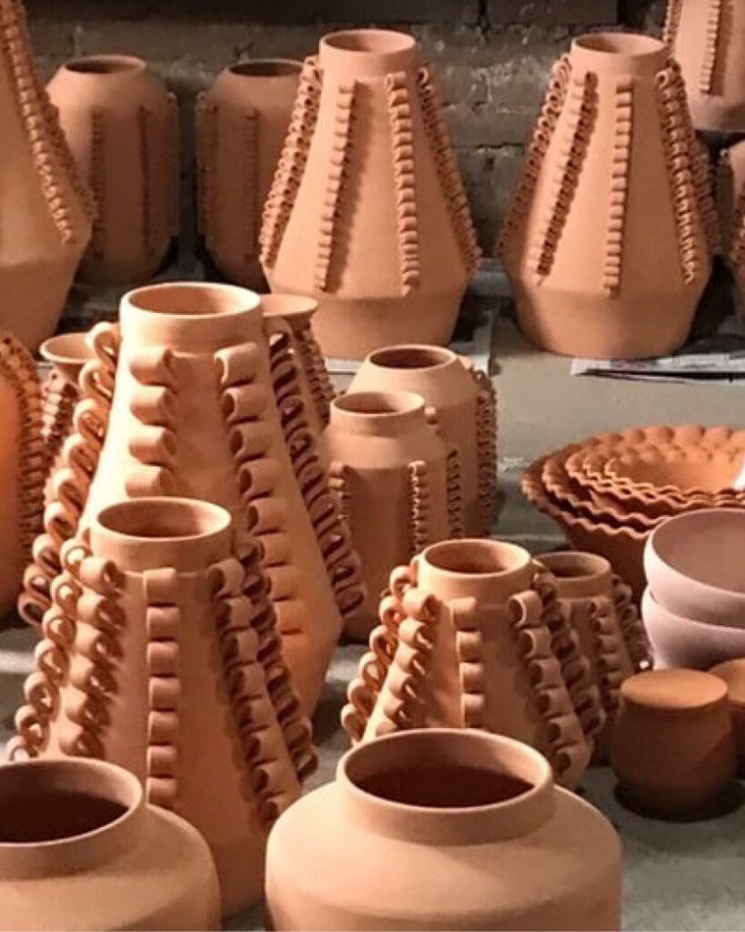 ichetkar est la commissaire de la 7e édition de la Biennale Émergences avec l'artisan Perla Valtierra au sein de l’exposition La Fresque au CND