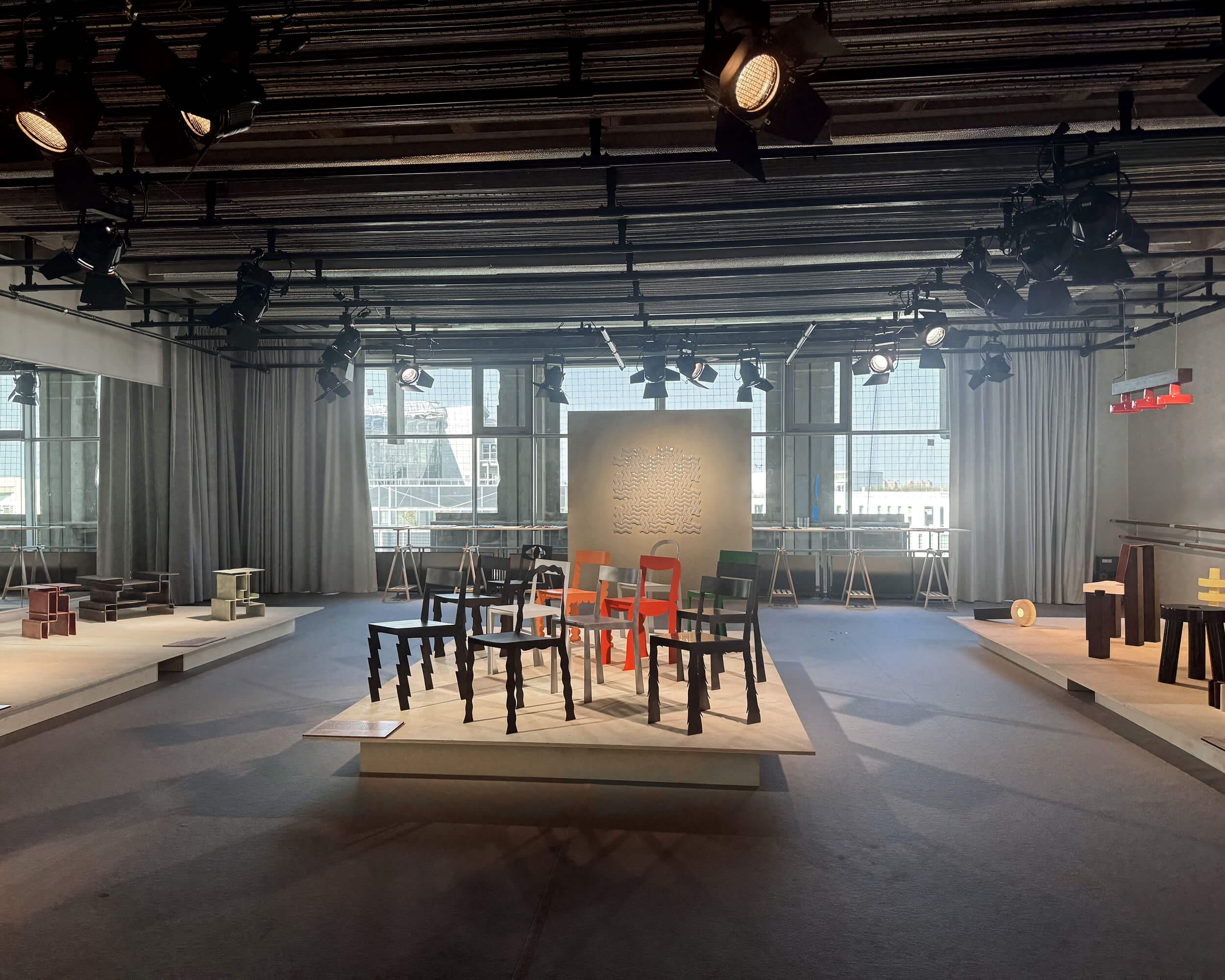 Biennale-Emergence-2025_Nouveau-Standard_IchetKar-1