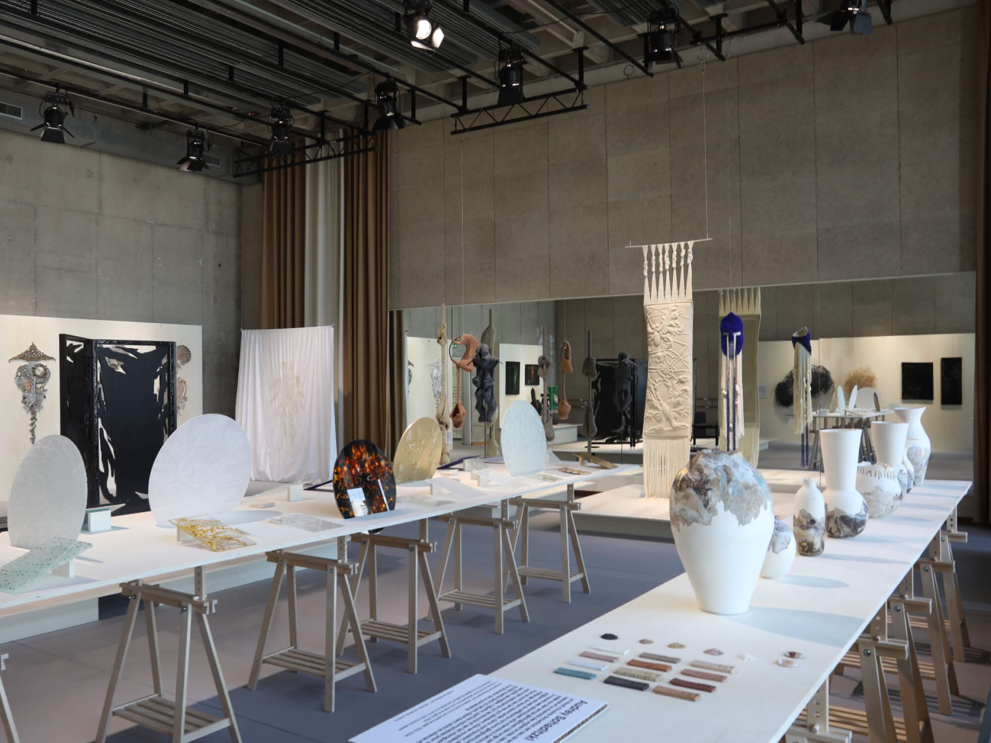 studio Nouvelle excellence : Nouvelle édition de la Biennale Émergences 2025 : métiers d'art — 9 ter, commissariat assuré par Helena Ichbiah, Véronique Maire pour Est Ensemble et 14 Septembre