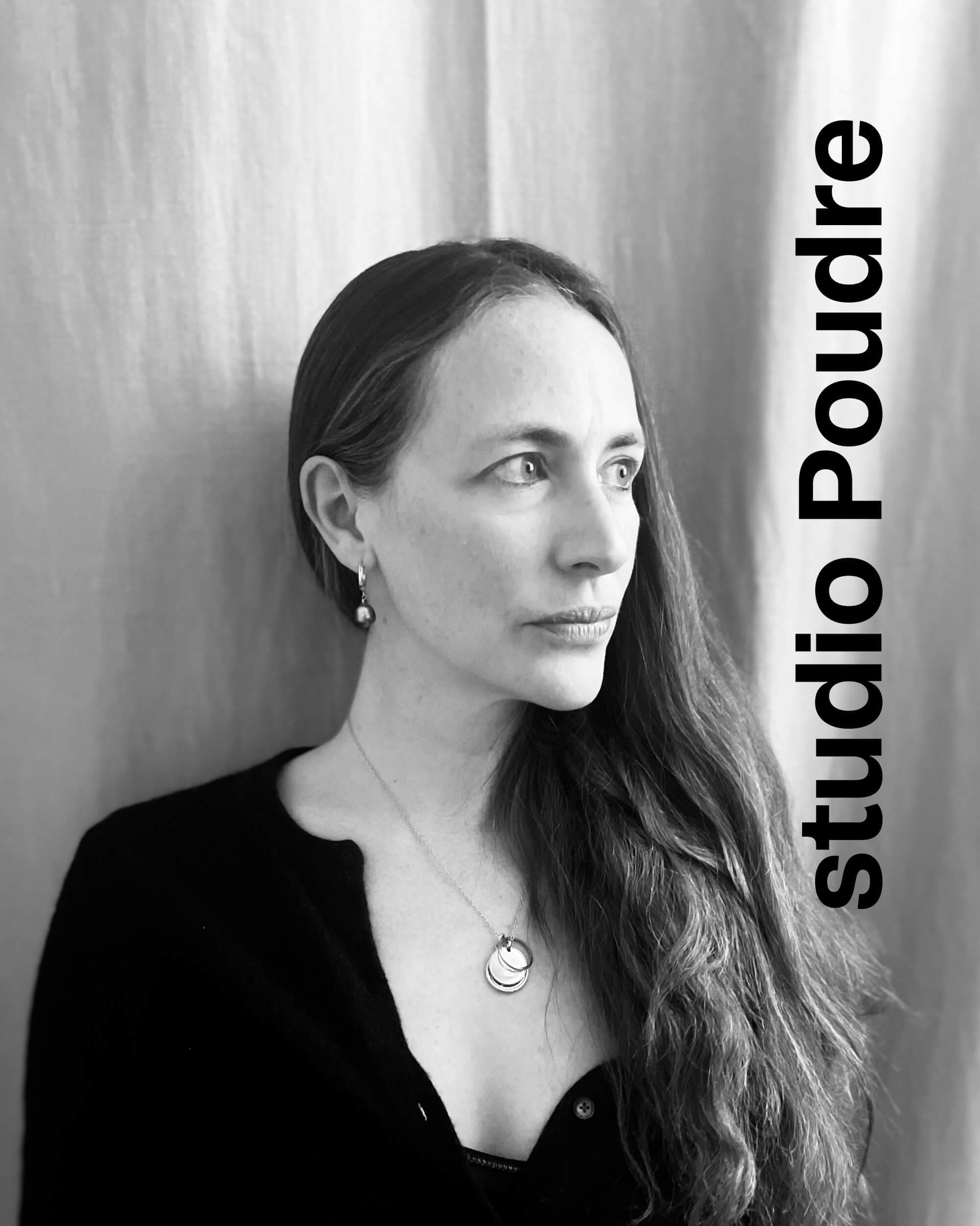 biennale-emergence-ichetkar-ouvrage-moderne-studio-Poudre